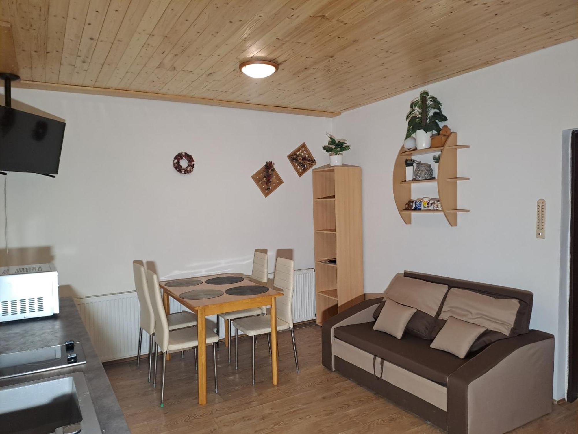 Apartman Albrecht アルブレフティツェ・フ・イゼルスキーフ・ホラーフ エクステリア 写真